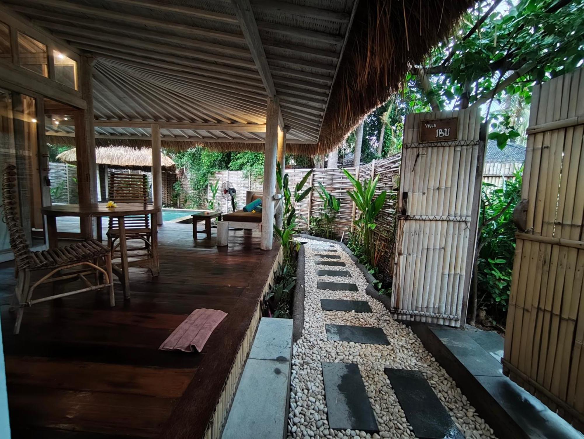 Villa Ibu Gili Trawangan Exterior photo